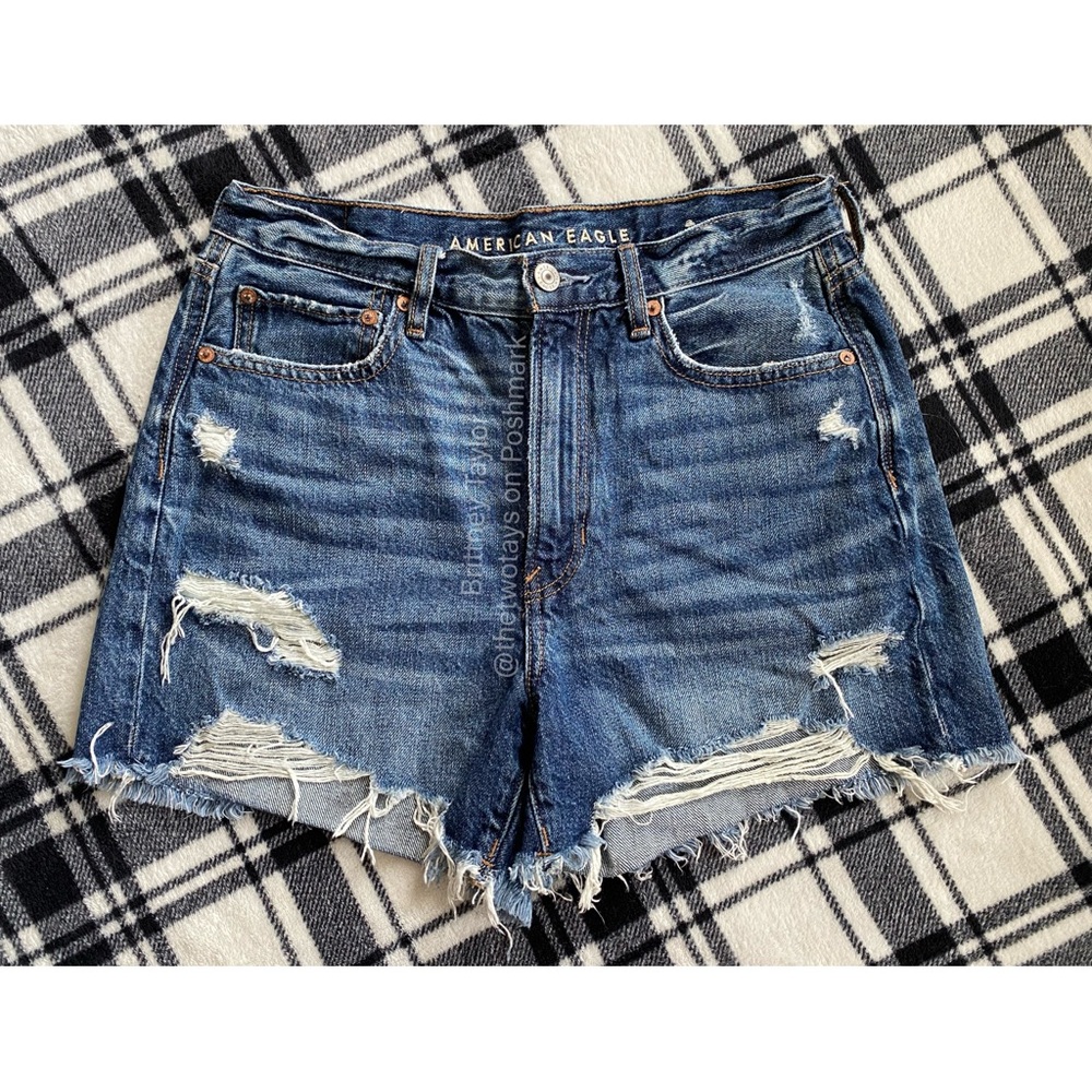 American Eagle Outfitters 90s Boyfriend Shorts
